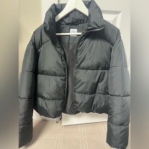 Zara Croppen Black Puffer with adjustable bottom cinch, Woman’s Medium